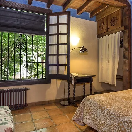 Hotel América *